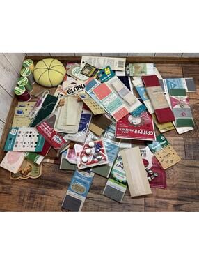 Mixed Lot of Vintage Sewing Supplies Thread Hem Tape Snaps Fasteners Zippers
